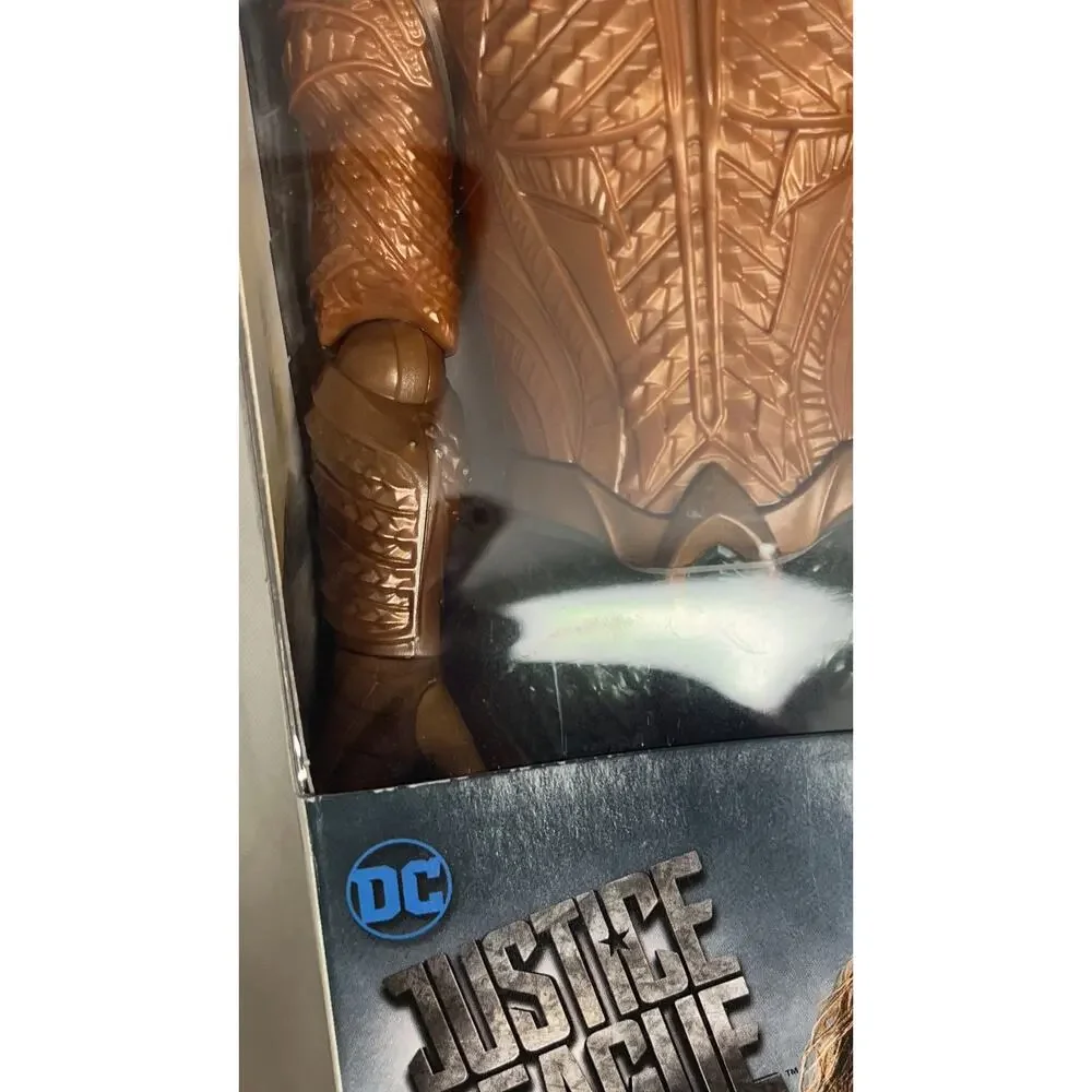 2 DC Justice League AQUAMAN & BATMAN Posable Action Figures! Never been open
